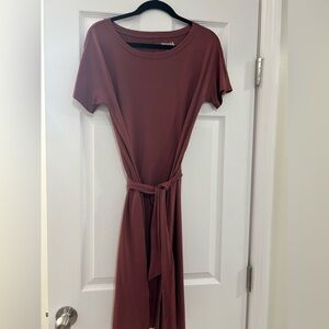 Wool& Burgandy Cora Tie-Waist Short Sleeve Dress
